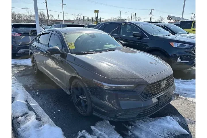 $36990 : Honda Accord Hybrid 2024 Spo image 4