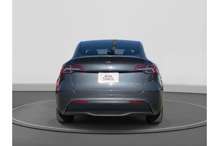 $28800 : Tesla Model Y 2021 AWD Long image 5