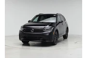 $23998 : Volkswagen Tiguan 2022 SE R- thumbnail