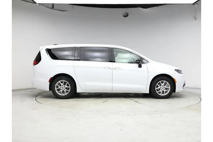 $28998 : Chrysler Pacifica 2024 Touri image 7