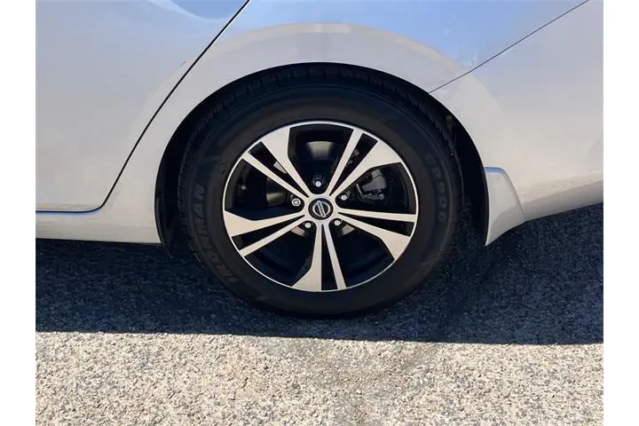 $17017 : Nissan Sentra 2021 SV 4dr Se image 5