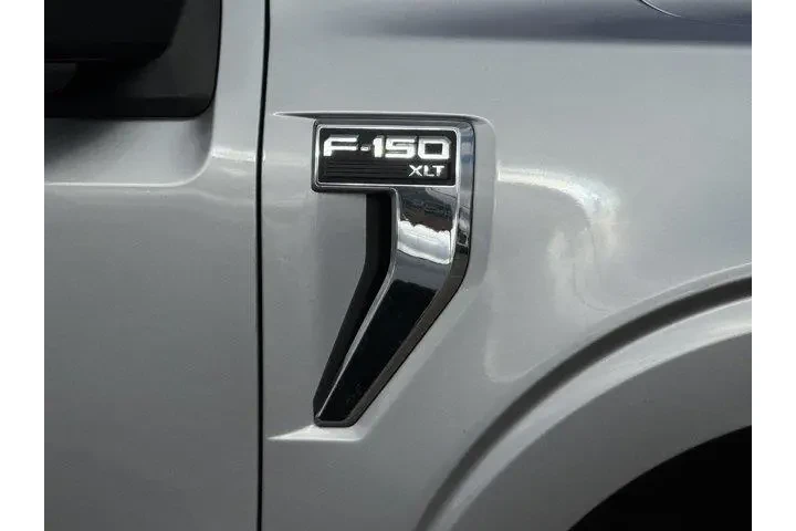 $38693 : Ford F-150 2024 4x4 XLT 4dr image 4