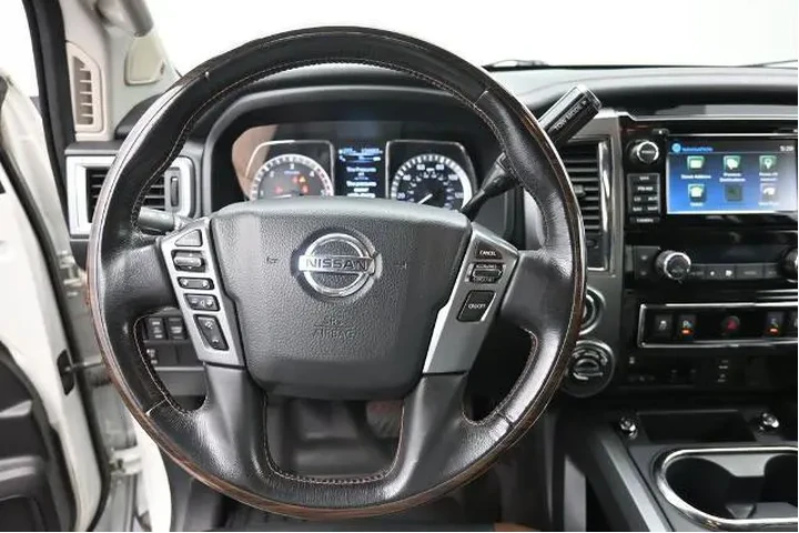 $23492 : Nissan Titan XD 2018 4x4 S 4 image 7