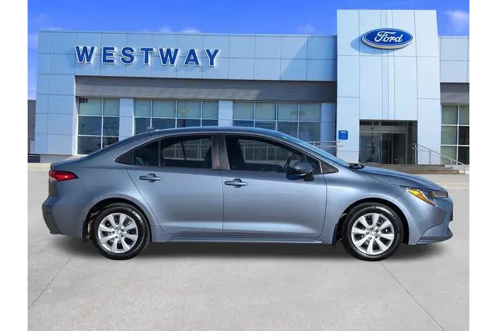 $18460 : Toyota Corolla 2021 LE 4dr S image 2