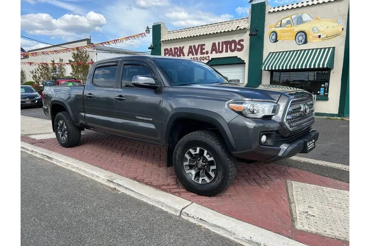 $26995 : 2017 Tacoma TRD Off-Road image 1