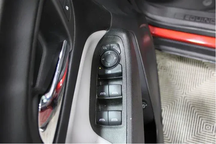 $19977 : Chevrolet Equinox 2024 LT 4d image 7