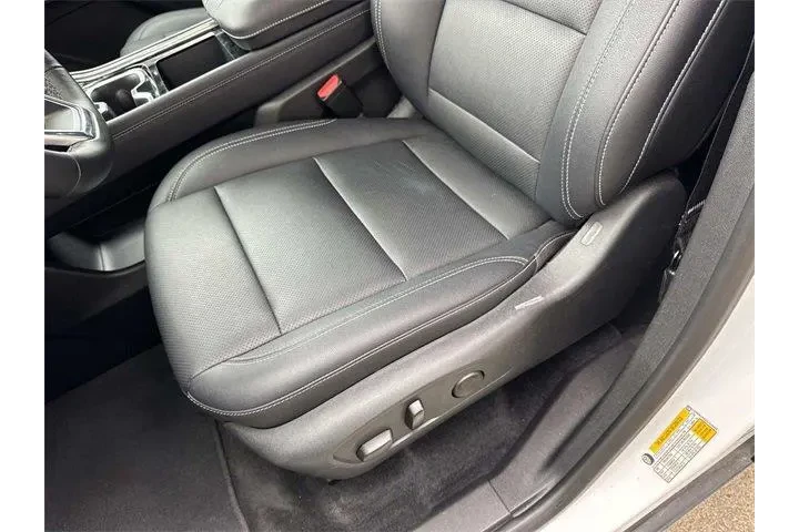 $38470 : Chevrolet Traverse 2025 LT 4 image 10