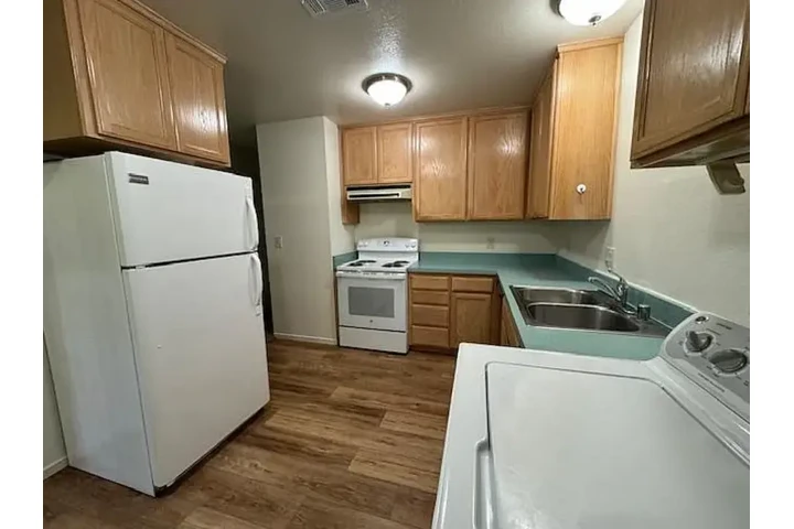 $1050 : Unidad final de Rosemead, CA image 2