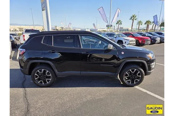 $14900 : Jeep Compass 2020 4x4 Trailh image 10
