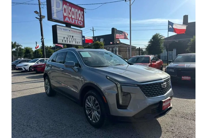 2024 XT4 Premium Luxury AWD image 3