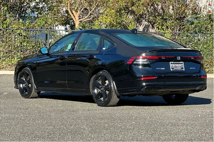 $26689 : Honda Accord Hybrid 2024 Spo image 5
