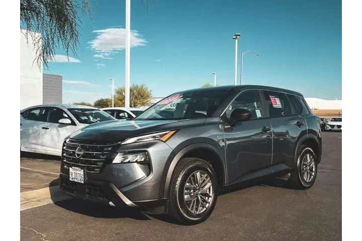 $19937 : Nissan Rogue 2024 S 4dr Cros image 8