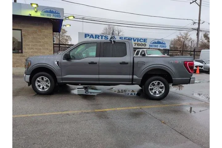 $32851 : Ford F-150 2023 4x4 XLT 4dr image 8