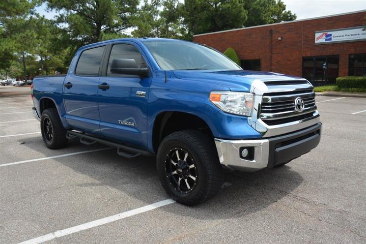 2016 Tundra SR5 image 5