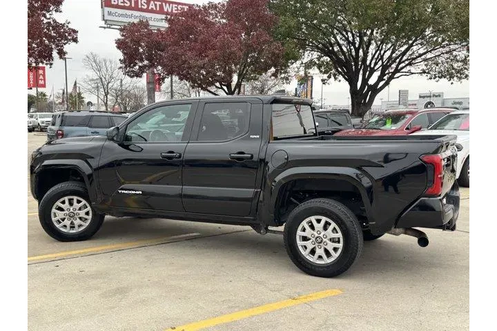 $31352 : Toyota Tacoma 2024 4x2 TRD S image 9