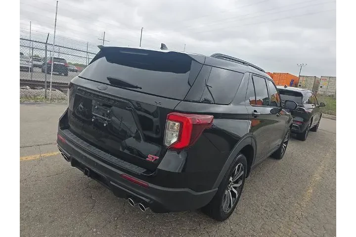 $23898 : Ford Explorer 2020 AWD ST 4d image 4