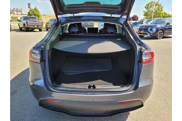 $34900 : Tesla Model Y 2023 AWD 4dr C image 10