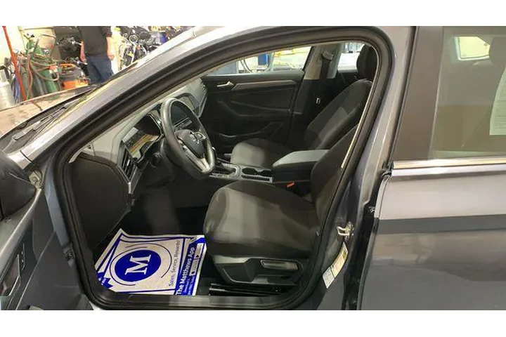 $17490 : Volkswagen Jetta 2020 S 4dr image 8