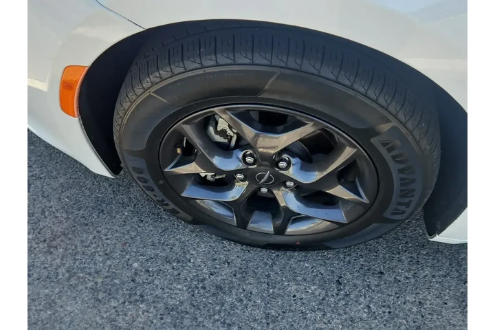 $22500 : Chrysler Pacifica 2020 Touri image 3