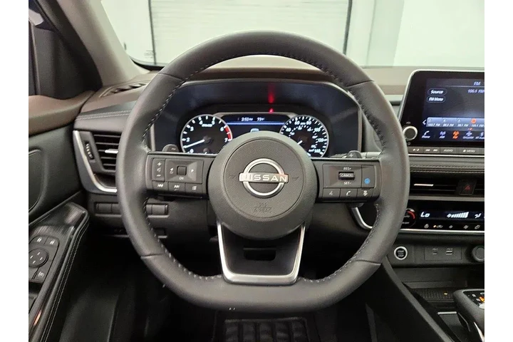 $23998 : Nissan Rogue 2023 SV 4dr Cro image 10