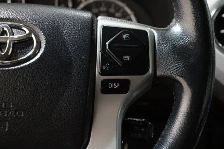 $19896 : Toyota Tundra 2016 4x4 Limit image 1