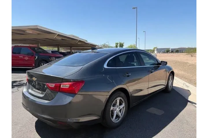 $7995 : 2017 Malibu LS image 6