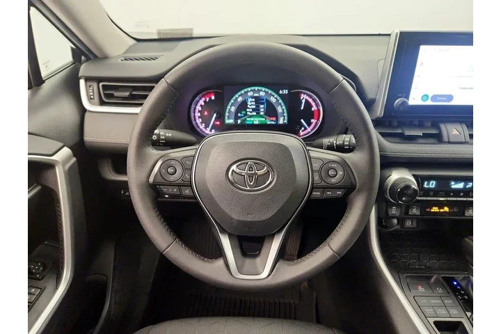 $29998 : Toyota RAV4 2024 AWD XLE 4dr image 10