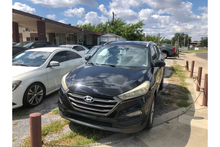 $11995 : 2016 Tucson image 3