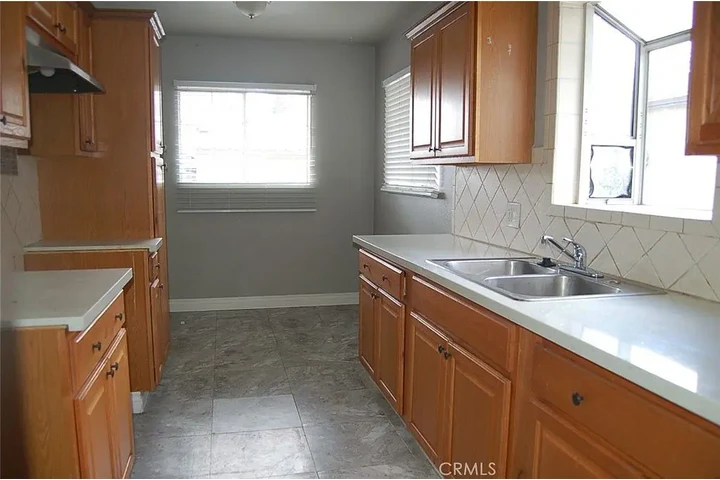 $900 : A well maintained, single leve image 9