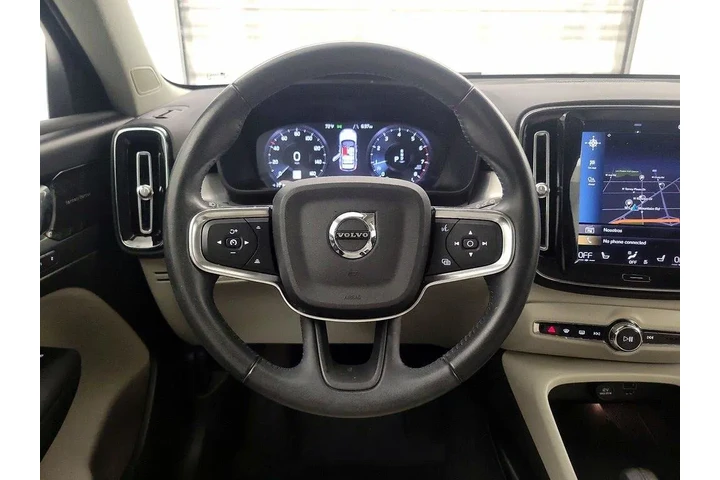 $23998 : Volvo XC40 2021 AWD T5 Momen image 10