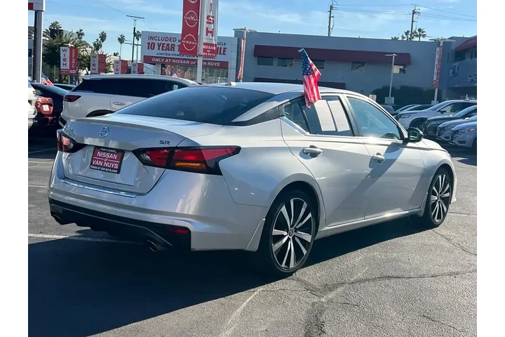 $20998 : Nissan Altima 2021 2.5 SR 4d image 5