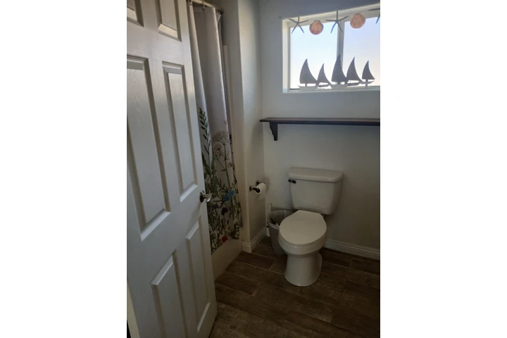 $1 : Se renta master room studio image 2