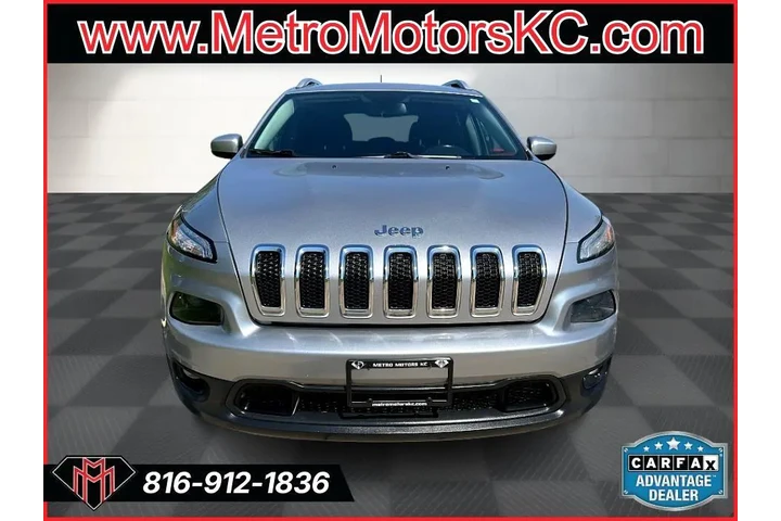 $12989 : 2018 Cherokee Latitude FWD image 8