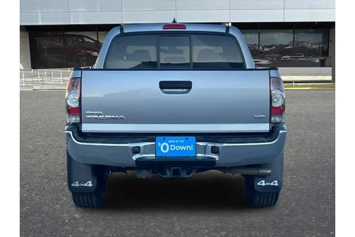 $25799 : Toyota Tacoma 2015 4x4 V6 4d image 8