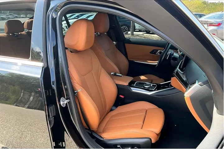 $34955 : BMW 3 Series 2024 330i 4dr S image 8