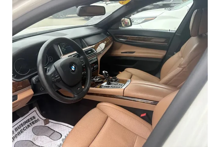 $14950 : 2014 BMW 7 Series 750Li xDrive image 9