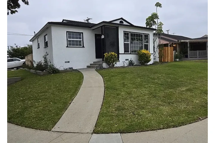 $2400 : Welcome to your new home image 1