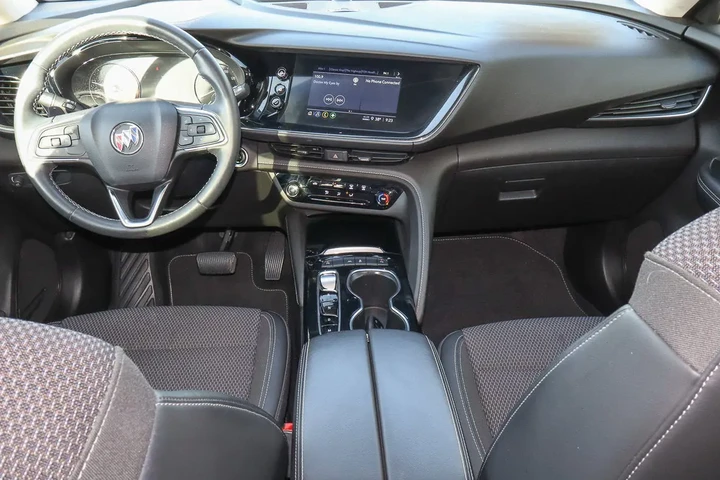 $20788 : 2021 Envision FWD 4dr Preferr image 10