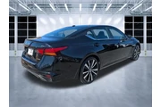 $17990 : Nissan Altima 2022 2.0 SR 4d thumbnail