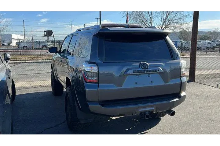 $29984 : Toyota 4Runner 2016 4x4 SR5 image 3