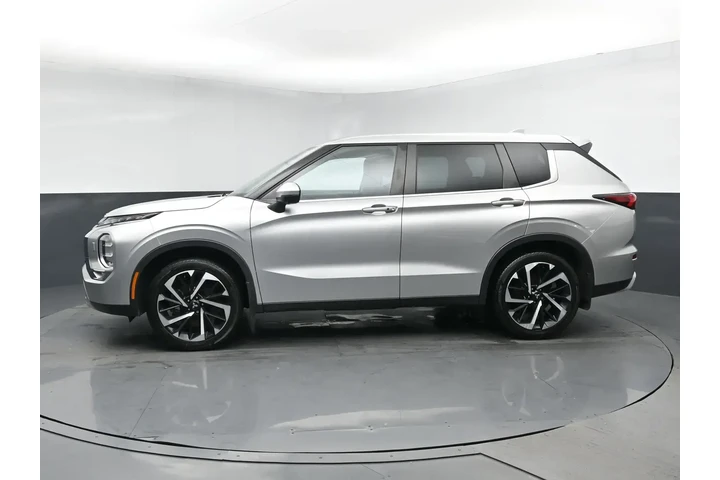 $21995 : Mitsubishi Outlander 2023 AW image 4