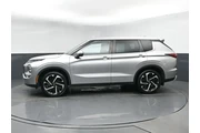 $21995 : Mitsubishi Outlander 2023 AW thumbnail