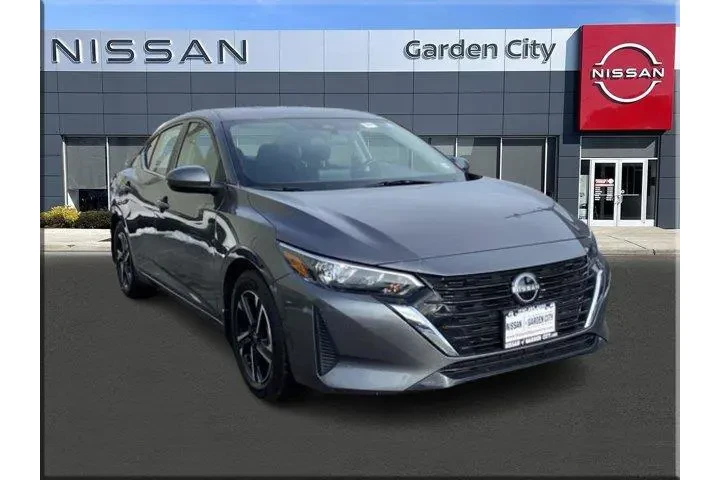 $18050 : Nissan Sentra 2025 SV 4dr Se image 1