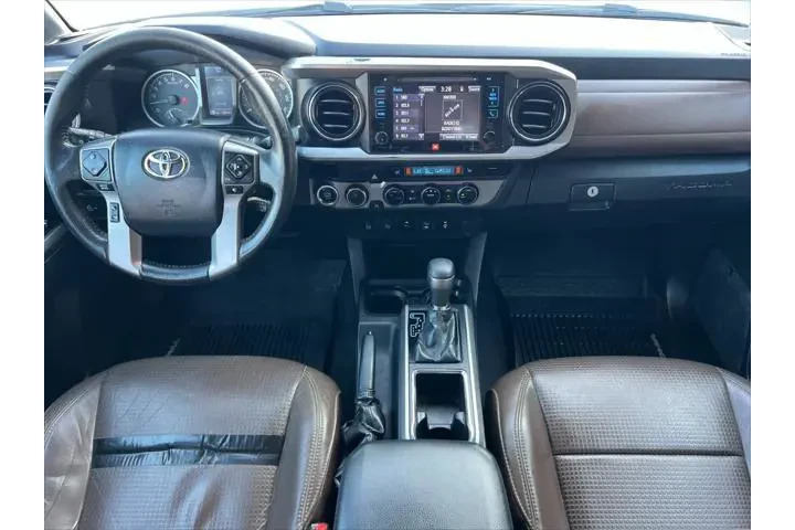 $17499 : Toyota Tacoma 2017 4x4 Limit image 4