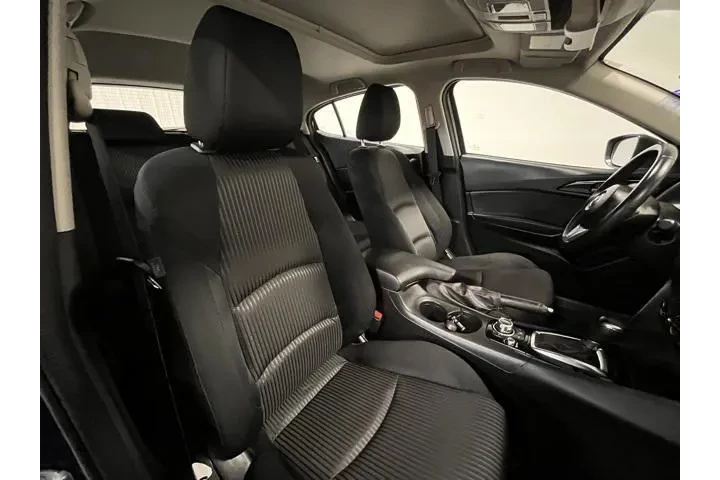 $12498 : Mazda Mazda3 2016 i Touring image 9