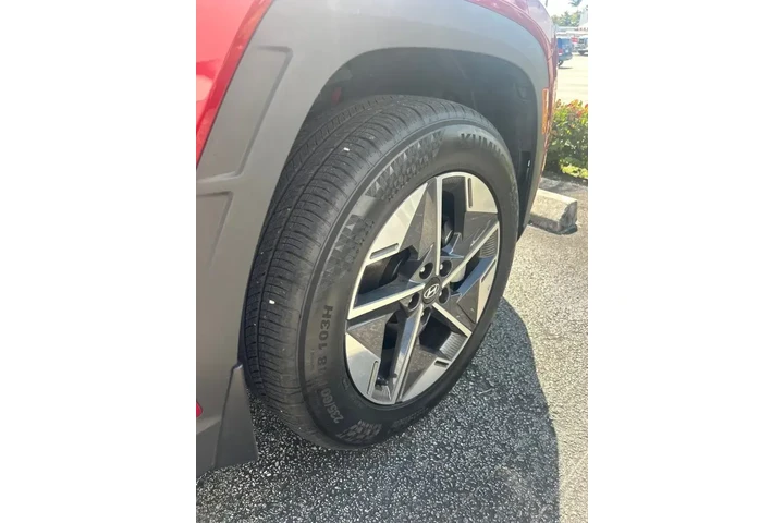 $25990 : Hyundai TUCSON 2025 SEL Conv image 10