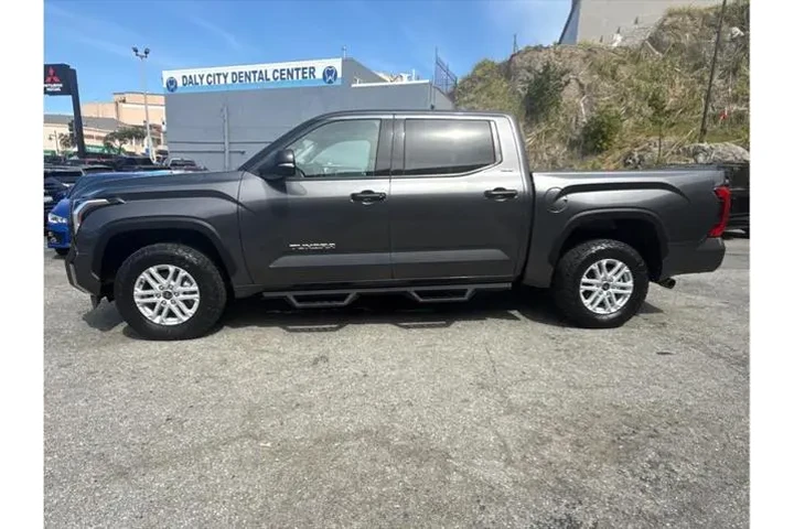 $39388 : Toyota Tundra 2023 4x4 SR5 4 image 7
