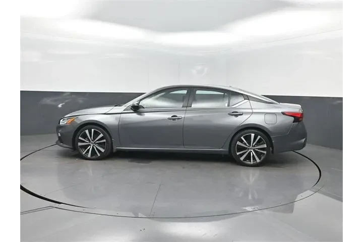 $17995 : Nissan Altima 2021 2.5 SR 4d image 2