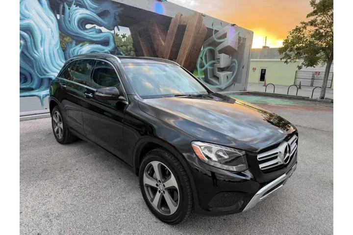 $15995 : 2016 Mercedes-Benz GLC GLC 300 image 8