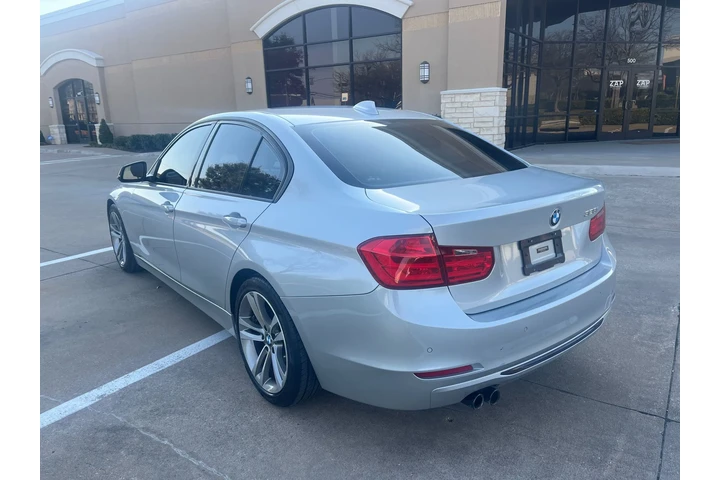 $15990 : 2015 BMW 328i image 7